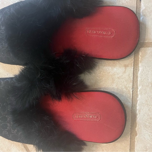 Coach black shimmer slippers w real fur trim size 8 - Picture 2 of 6
